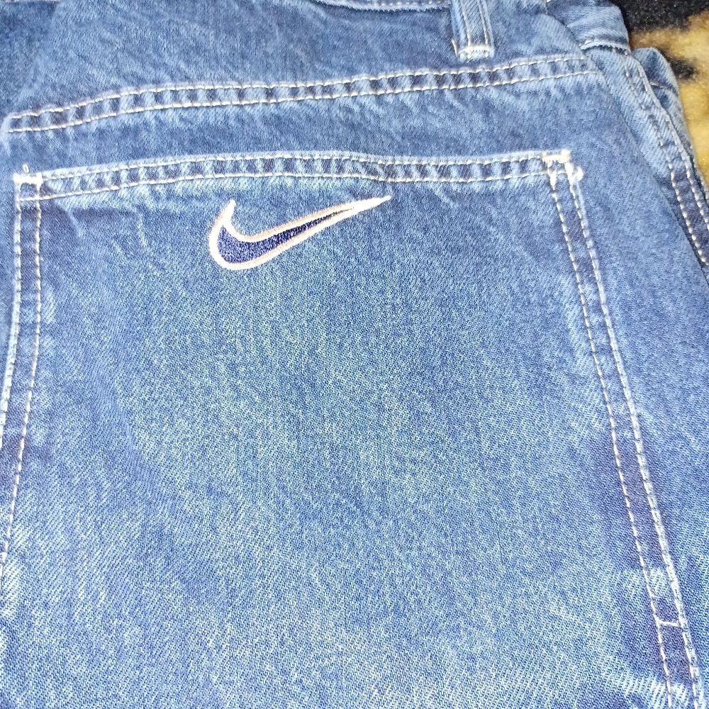 Men's Nike jean shorts size 32